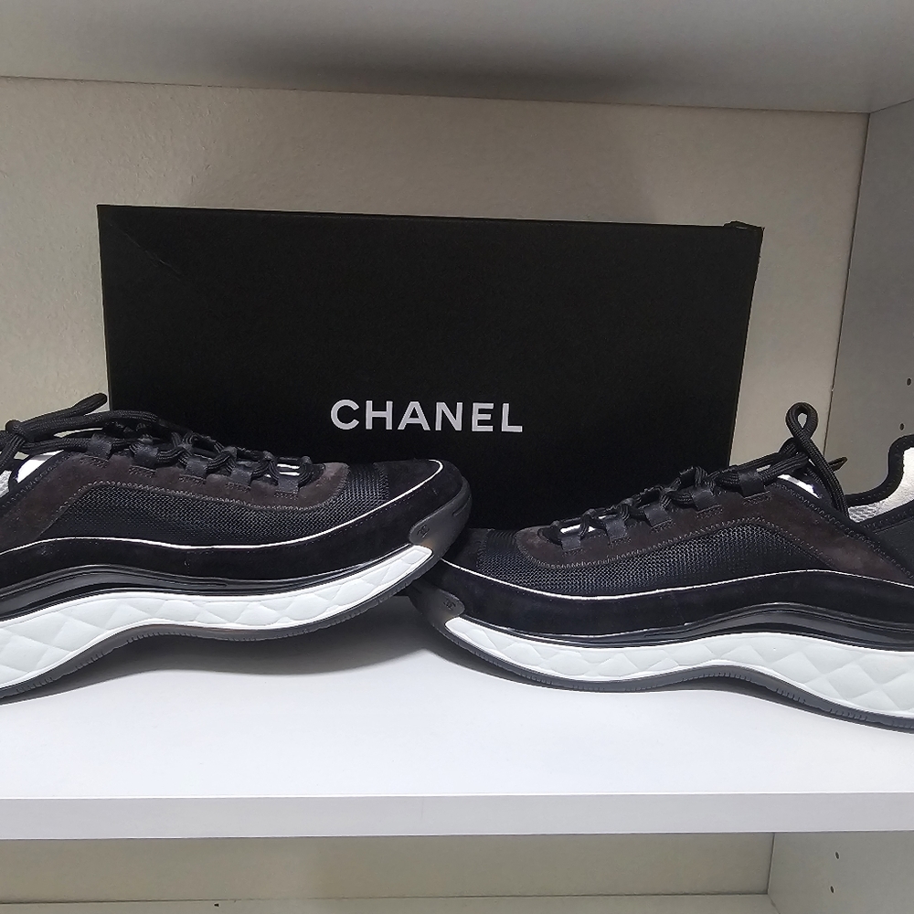 CHANEL SNEAKERS